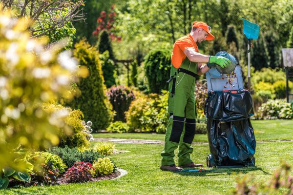 Cost of Lawn Cleaning Service in Lake Zurich