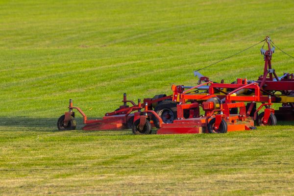 Cost of Industrial Lawn Service in Lake Zurich